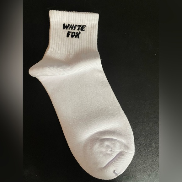 White Fox crew socks - Picture 2 of 3